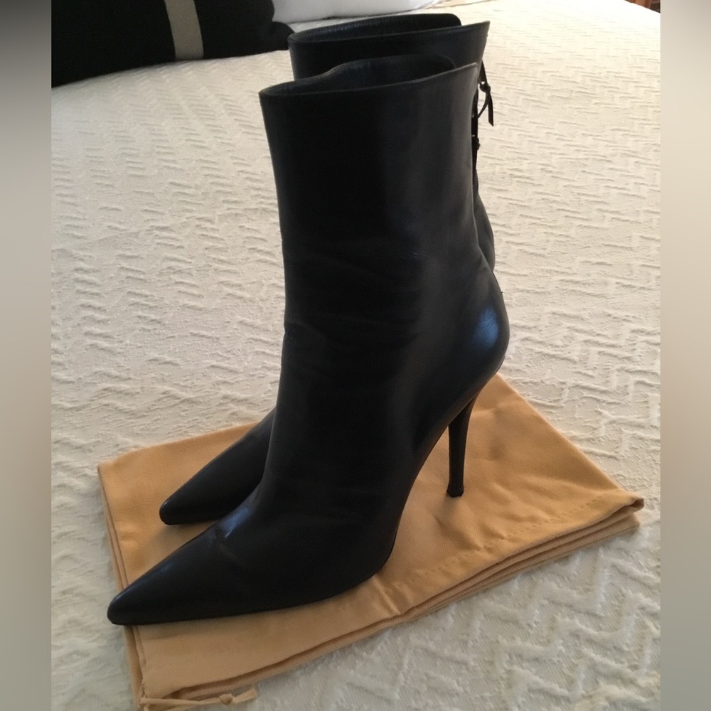 Stuart Weitzman Black Leather Mid Calf Booties Size 8 1/2. Like New.
